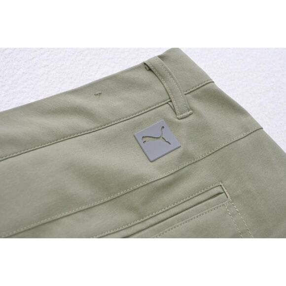 Puma Golf Pants DryCell Green Flat Athletic Dry Fitting Stretch Mens Sz 38 x 30 - Picture 1 of 8